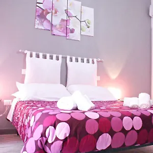 *** Alojamento de Acomodação e Pequeno-almoço Like Family House Itália